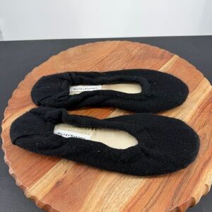 White & Warren Black 100% Cashmere Ballet Slippers sz S 5-6